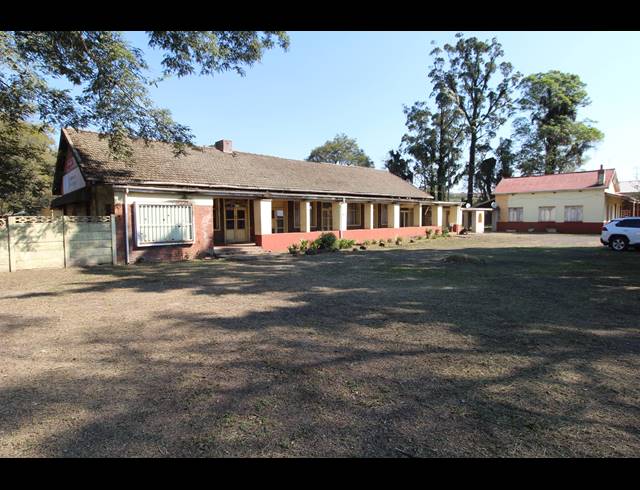 8,042M² HOTEL FOR SALE IN THORNVILLE